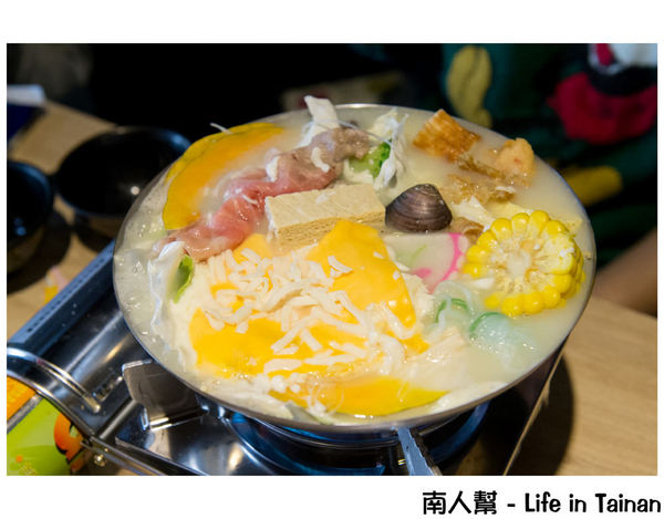 天滿橋日式洋食專賣店 新市概念店:【台南美食】投幣小火鍋|一鍋90元|白飯.麥茶.小菜吃到飽~天滿橋新市概念店