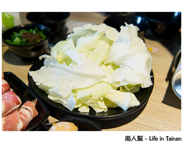 天滿橋日式洋食專賣店 新市概念店:【台南美食】投幣小火鍋|一鍋90元|白飯.麥茶.小菜吃到飽~天滿橋新市概念店