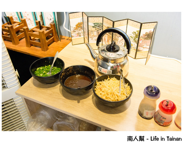 天滿橋日式洋食專賣店 新市概念店:【台南美食】投幣小火鍋|一鍋90元|白飯.麥茶.小菜吃到飽~天滿橋新市概念店