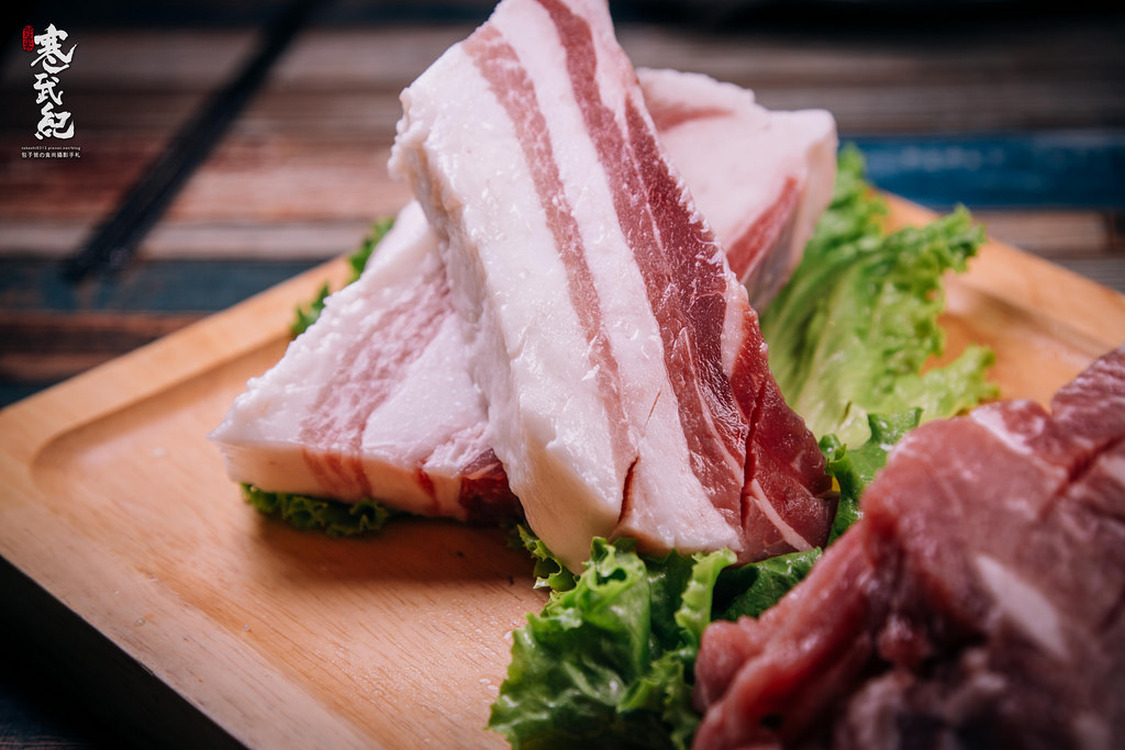 【中肯‧食記】咚咚家dondonga韓式豬肉專賣-忠孝店‧捷運忠孝敦化站｜香草豬配上夢幻伊比利豬‧不輸首爾的正宗韓風烤肉！