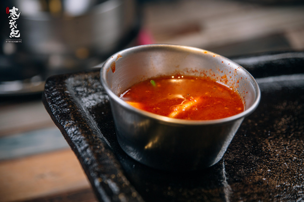 【中肯‧食記】咚咚家dondonga韓式豬肉專賣-忠孝店‧捷運忠孝敦化站｜香草豬配上夢幻伊比利豬‧不輸首爾的正宗韓風烤肉！