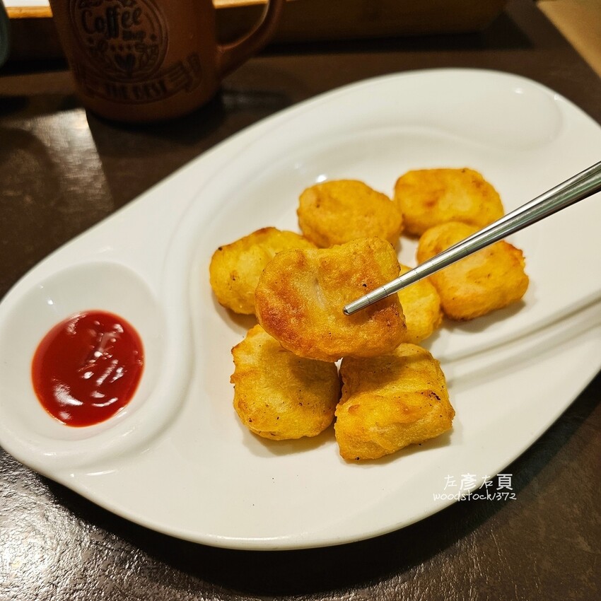 台南北區《陽光食園》家庭式複合餐廳｜超人氣鮮魚套餐｜鍋物、義
