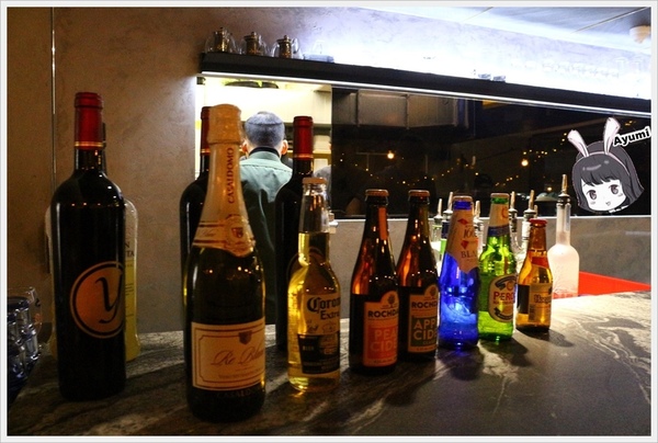 yoh 曜日義式餐酒館：[食記]►台北大安區◄Yoh曜日義式餐酒館﹥﹥不論是來小酌或是來約會這裡更是一間寵物友善餐廳