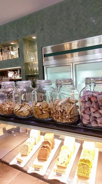 ISABATI義式料理:ISABATI義式料理-台南永康區義式料理 舒適高貴的環境 服務親切用心 餐點兼具色香味 適合約會和聚餐的餐廳臺南市永康區東橋一路26號2F