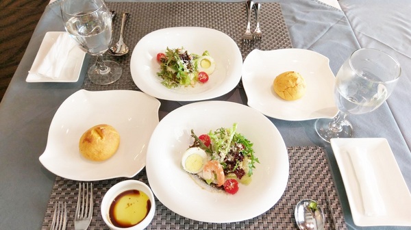 ISABATI義式料理:ISABATI義式料理-台南永康區義式料理 舒適高貴的環境 服務親切用心 餐點兼具色香味 適合約會和聚餐的餐廳臺南市永康區東橋一路26號2F