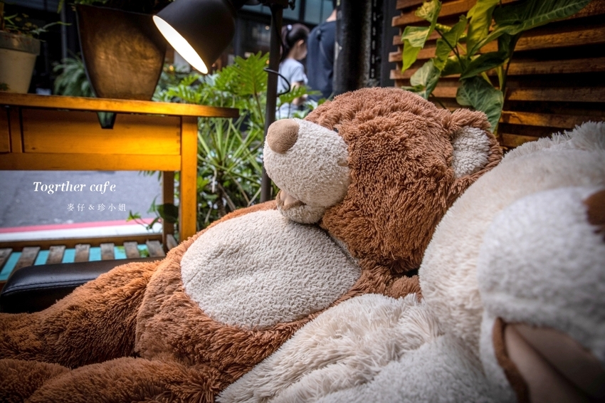 Together cafe｜美食新選擇永康街不是只有小籠包，咖哩牛肉焗飯、熱磚壓餅都好吃｜永康街咖啡店推薦