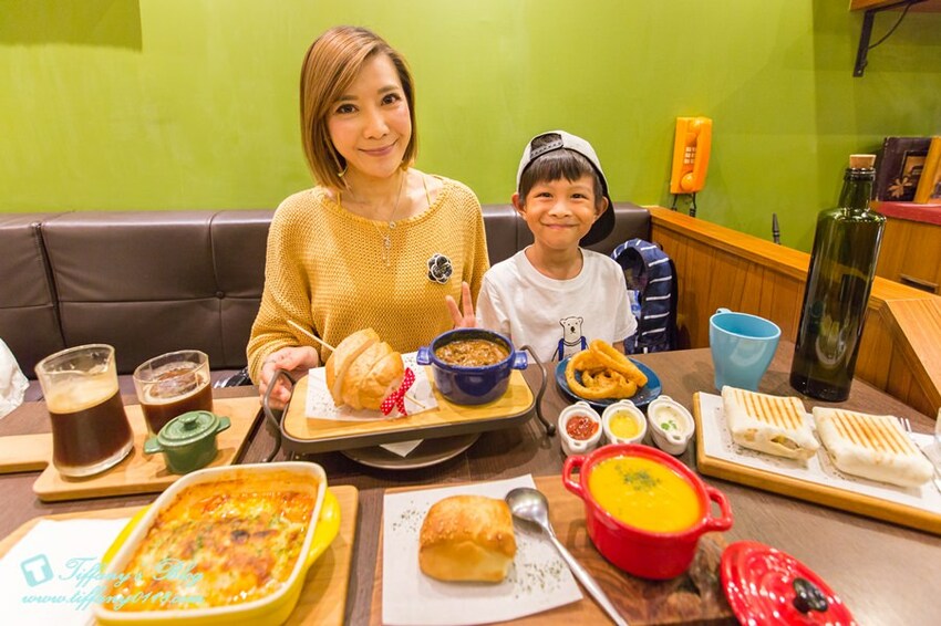 [東門美食]永康街Together cafe/超值午餐CP值高/甜鹹食都有適合親子與寵物的永康街咖啡店推薦