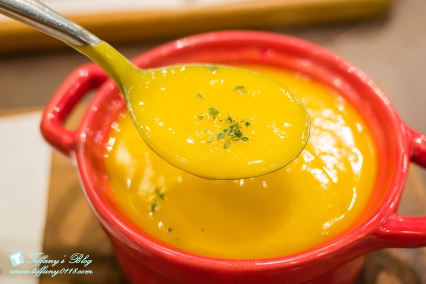 [東門美食]永康街Together cafe/超值午餐CP值高/甜鹹食都有適合親子與寵物的永康街咖啡店推薦