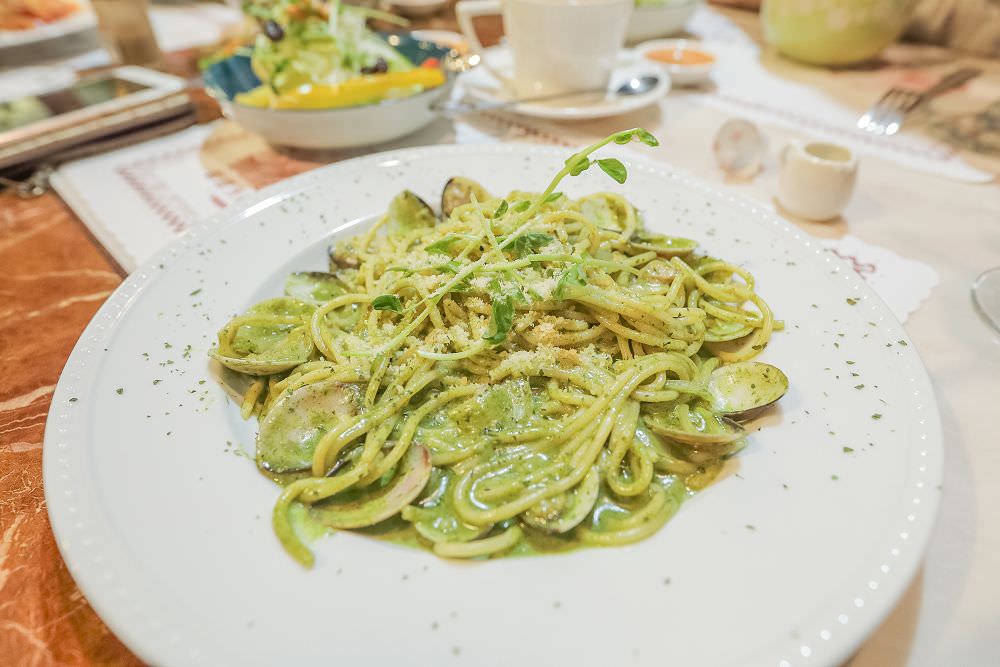 桃園八德．茼蒿平價義式料理｜桃拾生活廣場美食~家庭聚餐/提供WIFI插座(菜單) - Nini的豬飽盒