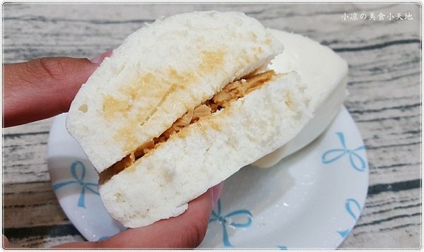 頂金台港鮮肉包：台中太平』頂金台港鮮肉包║平價銅板美食人氣手工肉包、饅頭，創新口味，新鮮吃得到！