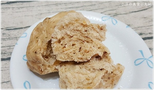 頂金台港鮮肉包：台中太平』頂金台港鮮肉包║平價銅板美食人氣手工肉包、饅頭，創新口味，新鮮吃得到！