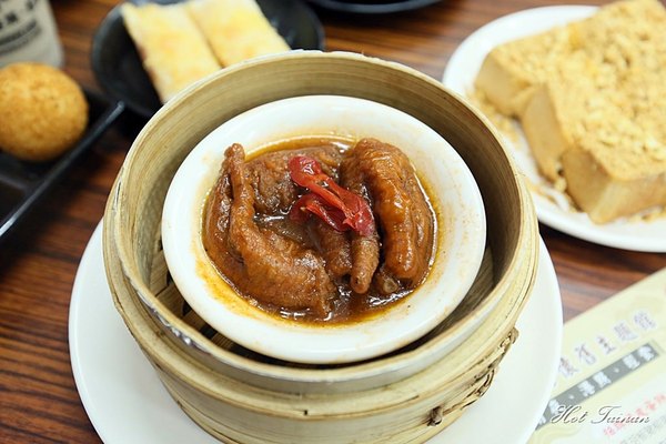 佬臺灣懷舊主題館：【台南美食】佬臺灣懷舊主題館：是晚餐也是宵夜！港式美食呷通海~