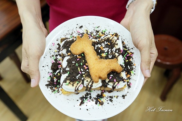 佬臺灣懷舊主題館：【台南美食】佬臺灣懷舊主題館：是晚餐也是宵夜！港式美食呷通海~