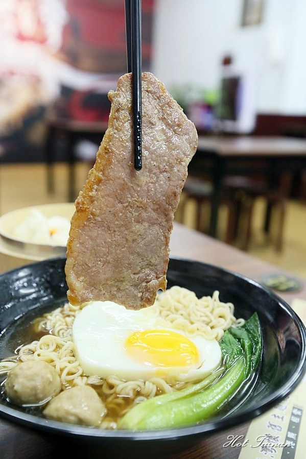 佬臺灣懷舊主題館：【台南美食】佬臺灣懷舊主題館：是晚餐也是宵夜！港式美食呷通海~