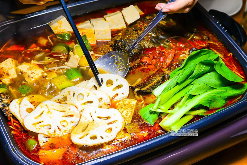 滿漢爐魚-重慶烤魚-石斑魚搭配孜然麻辣鍋香辣過癮