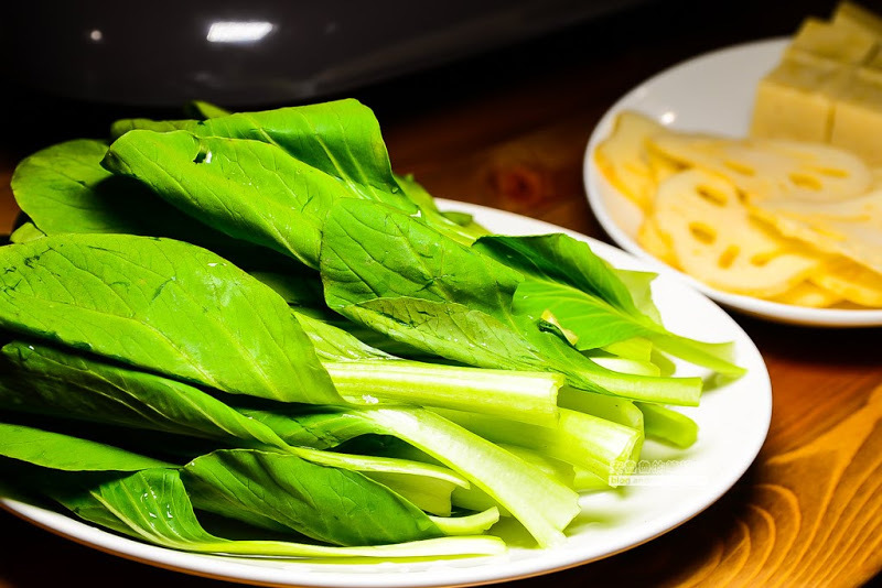 滿漢爐魚-重慶烤魚-石斑魚搭配孜然麻辣鍋香辣過癮