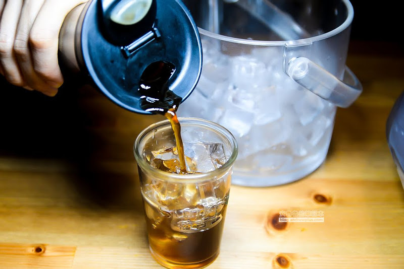 滿漢爐魚-重慶烤魚-石斑魚搭配孜然麻辣鍋香辣過癮