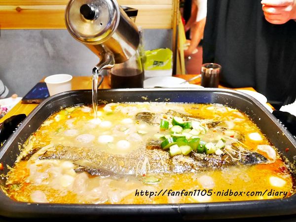 【國父紀念館火鍋】滿漢爐魚 重慶烤魚 嚴選七種口味 宵夜首選 (21).JPG