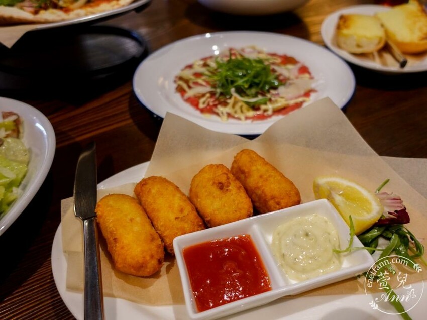 桃園美食|Molino手工義大利麵工場 石臼鮮麥現磨現做手工義大利麵 義大利鄉村風格約會聚餐推薦 大江國際購物中心逛街 - 萱兒Ann玩樂生活