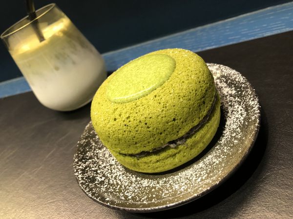 捷運中山國中站✿ La Chaudière Coffee 樂初咖啡✿爆漿抹茶甜甜圈 ! 超濃郁的難忘滋味~~~