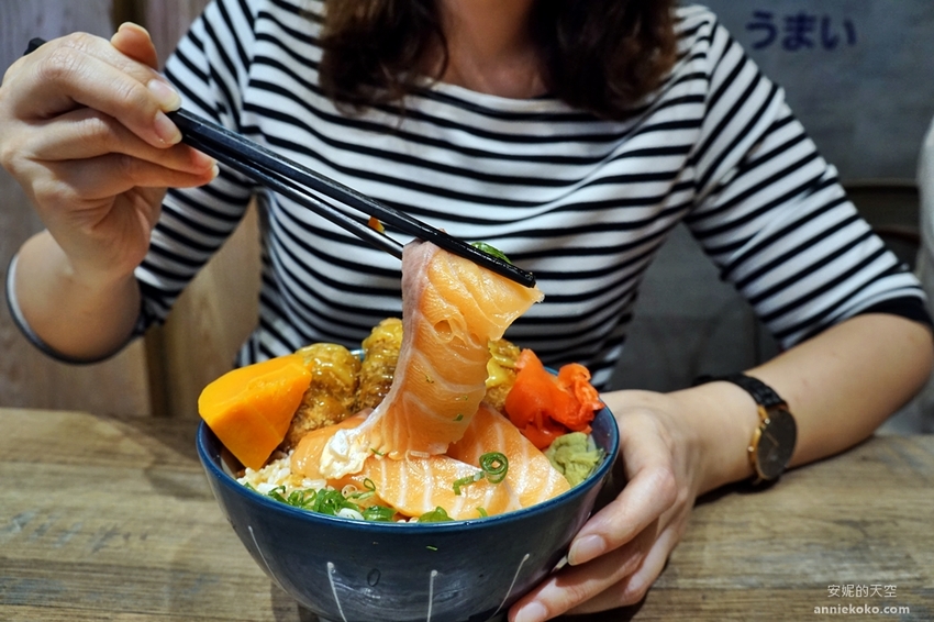 新莊美食 盛之丼 新莊超狂日式丼飯 配料滿到看不到飯啦 - 安妮的天空