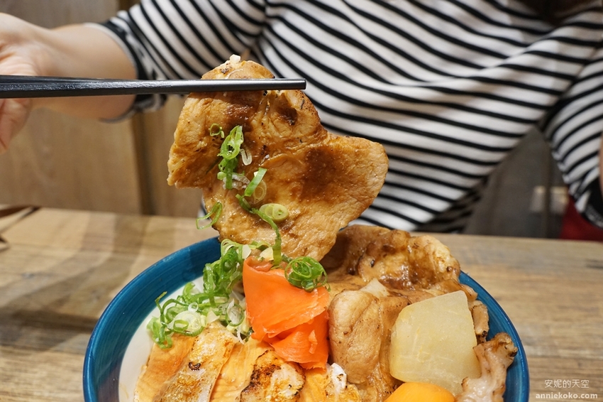 新莊美食 盛之丼 新莊超狂日式丼飯 配料滿到看不到飯啦 - 安妮的天空