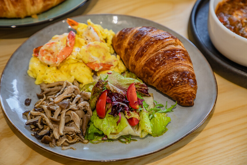 高雄市岡山區高雄美食 – 走廊 ZAOLONG 2.0 x 韓式風格新裝上市 | 讓你吃的好又吃的巧 拍照也美美的