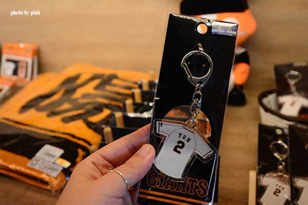 【台中新景點】棒球故事館/洲際棒球文創園區。親子同遊好去處,小型棒球場賽事直播超好玩!