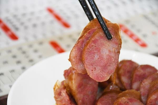 台南安平二牛牛肉湯！招牌牛肉湯還能續湯，肉燥飯一吃上癮。