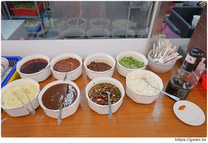 現沖溫體牛加量不加價，滿滿肉片居然只要100元！！