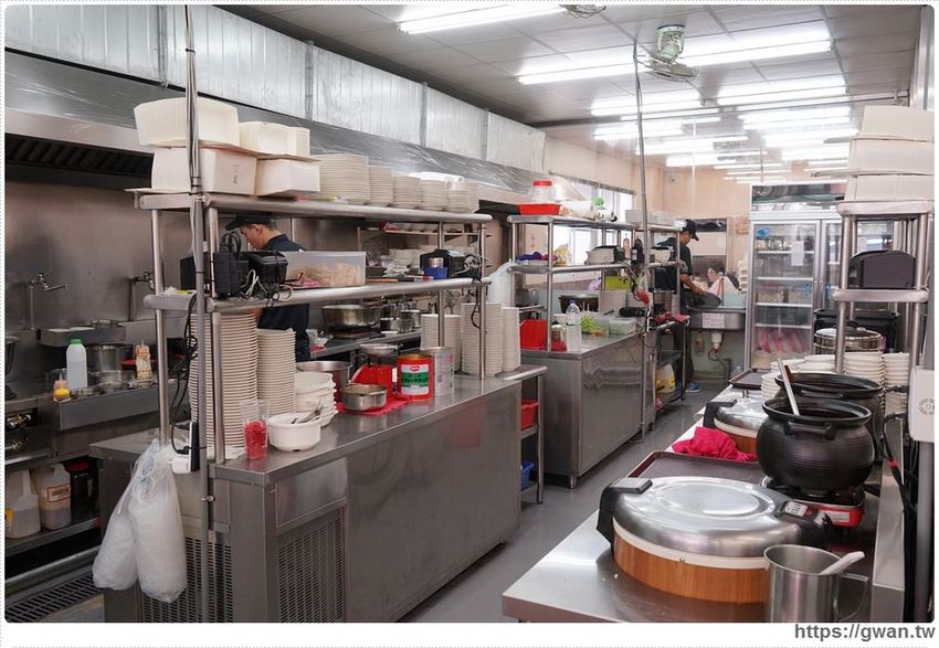 現沖溫體牛加量不加價，滿滿肉片居然只要100元！！