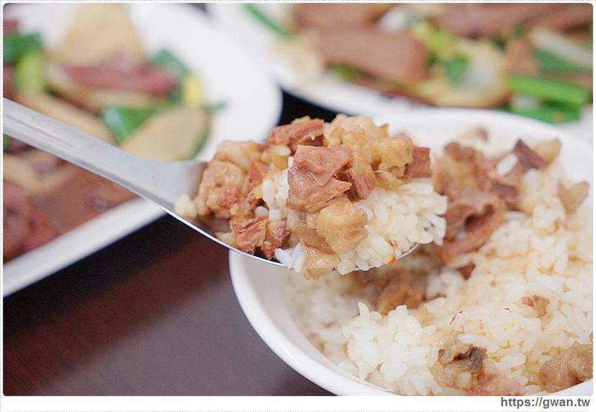 現沖溫體牛加量不加價，滿滿肉片居然只要100元！！