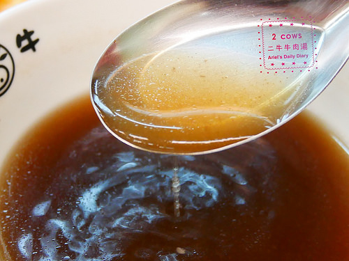【台南美食】安平牛肉湯又一新發現 ▸二牛牛肉湯◂ 台南在地人吃的牛肉湯‖全透明恆溫分解室，新鮮看得見！