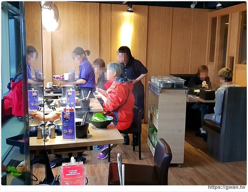 火鍋吃到飽只要389，肉品、蔬菜、火鍋料、飯、冷熱飲無限享用，桌面滿到擺不下！！