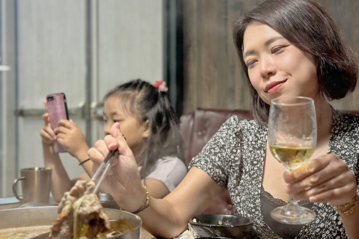 桃園市中壢區桃園鍋物吃到飽/中壢鍋物吃到飽/本燔野菜農場，平價就能吃到安格斯及牛小排