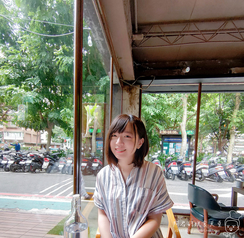 【台北】Gumgum Beer & Wings 雞翅啤酒吧|連妹子都忍不住吮指的加勒比海燒烤雞翅|捷運101站美食