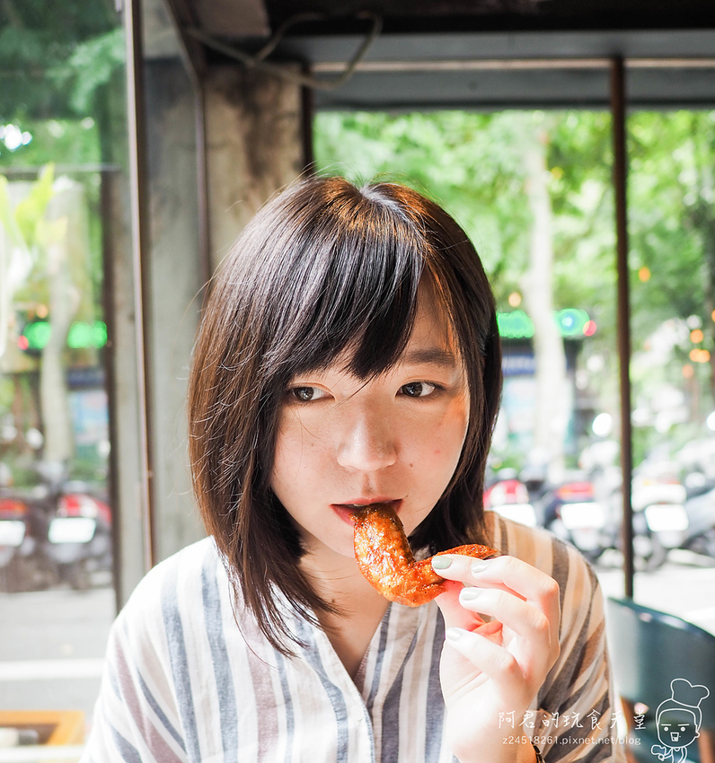 【台北】Gumgum Beer & Wings 雞翅啤酒吧|連妹子都忍不住吮指的加勒比海燒烤雞翅|捷運101站美食