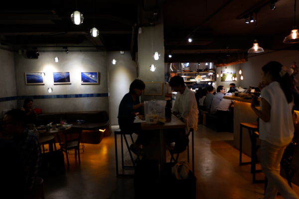 【餐酒館】台北・信義區|國父紀念館・金釀啤酒配雞翅——週末夜晚小酌聚會必去・台北包場餐廳・GUMGUM Beer & Wings雞翅啤酒吧・附菜單