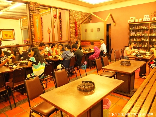 御品苑：【美食特搜。屏東市】御品苑鍋物。火鍋控來嚐鮮！170元共享鴛鴦鍋 食材新鮮 平價CP值高 家庭聚餐推薦！