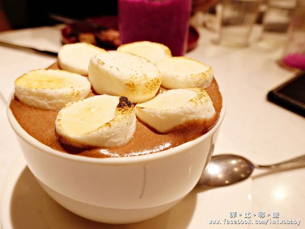 MeetUp Cafe:Meetup Cafe 無壓悠閒氣氛 大口啖美式漢堡 紐約客牛排10oz給您大大滿足!捷運大安站