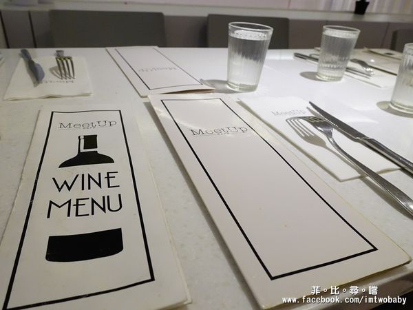 MeetUp Cafe:Meetup Cafe 無壓悠閒氣氛 大口啖美式漢堡 紐約客牛排10oz給您大大滿足!捷運大安站