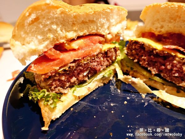 MeetUp Cafe:Meetup Cafe 無壓悠閒氣氛 大口啖美式漢堡 紐約客牛排10oz給您大大滿足!捷運大安站