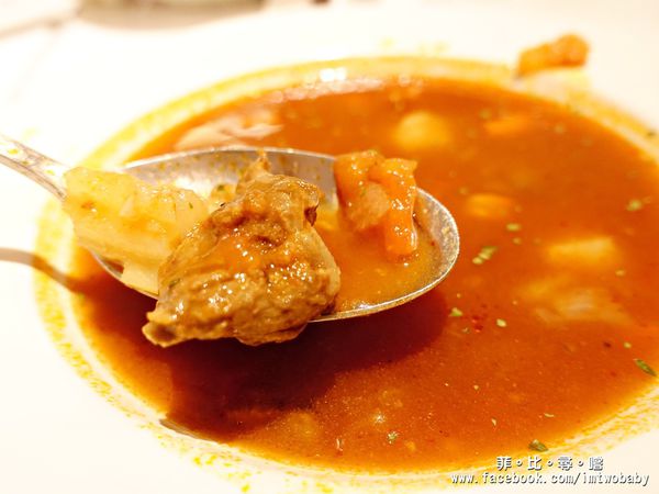 MeetUp Cafe:Meetup Cafe 無壓悠閒氣氛 大口啖美式漢堡 紐約客牛排10oz給您大大滿足!捷運大安站