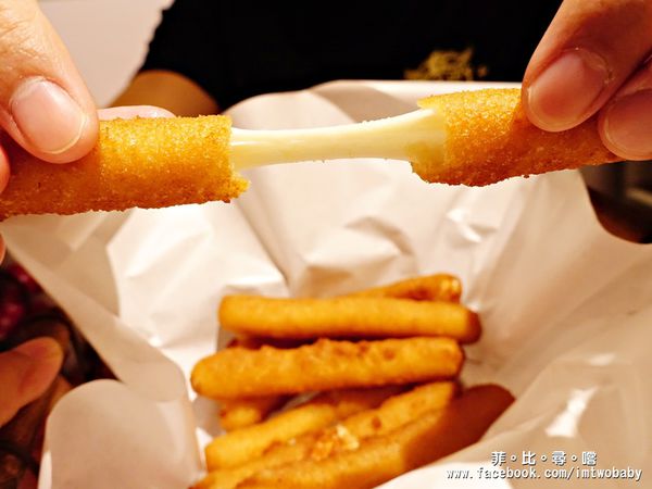 MeetUp Cafe:Meetup Cafe 無壓悠閒氣氛 大口啖美式漢堡 紐約客牛排10oz給您大大滿足!捷運大安站