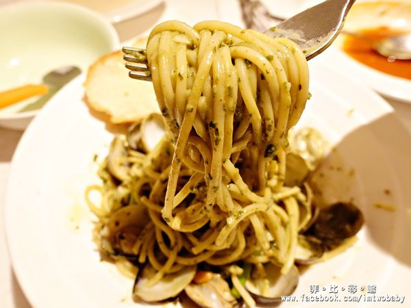 MeetUp Cafe:Meetup Cafe 無壓悠閒氣氛 大口啖美式漢堡 紐約客牛排10oz給您大大滿足!捷運大安站