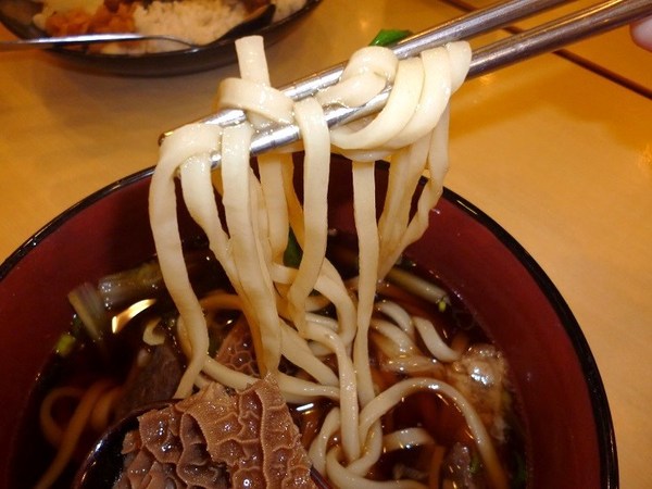 三商巧福(淡新店):懷念的牛肉麵,勾起原汁原味的回憶-三商巧福(淡新店)体驗心得 三商巧福(淡新店):懷念的牛肉麵,勾起原汁原味的回憶-三商巧福(淡新店)体驗心得
