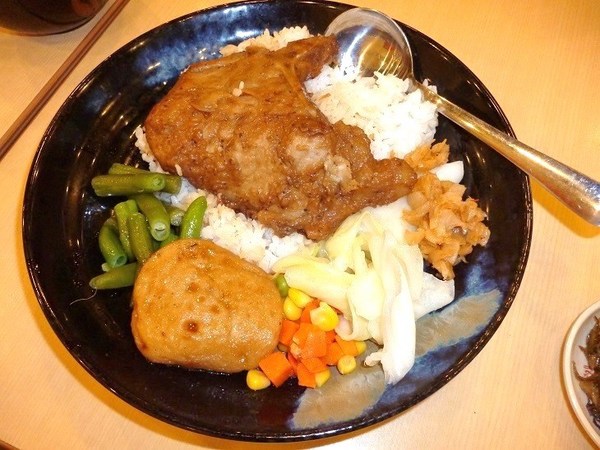 三商巧福(淡新店):懷念的牛肉麵,勾起原汁原味的回憶-三商巧福(淡新店)体驗心得 三商巧福(淡新店):懷念的牛肉麵,勾起原汁原味的回憶-三商巧福(淡新店)体驗心得