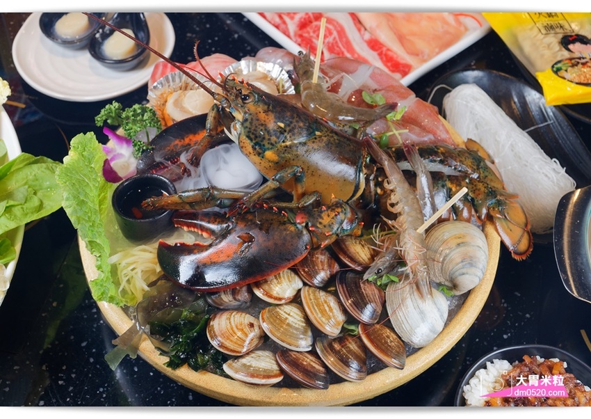 台北大直超猛海鮮火鍋！天鍋宴大直店3.0,招牌活體波士頓龍蝦有夠青,自助吧含汽水,甜點,卡比索冰淇淋吃到飽, - 大胃米粒 DAVID & MILLY