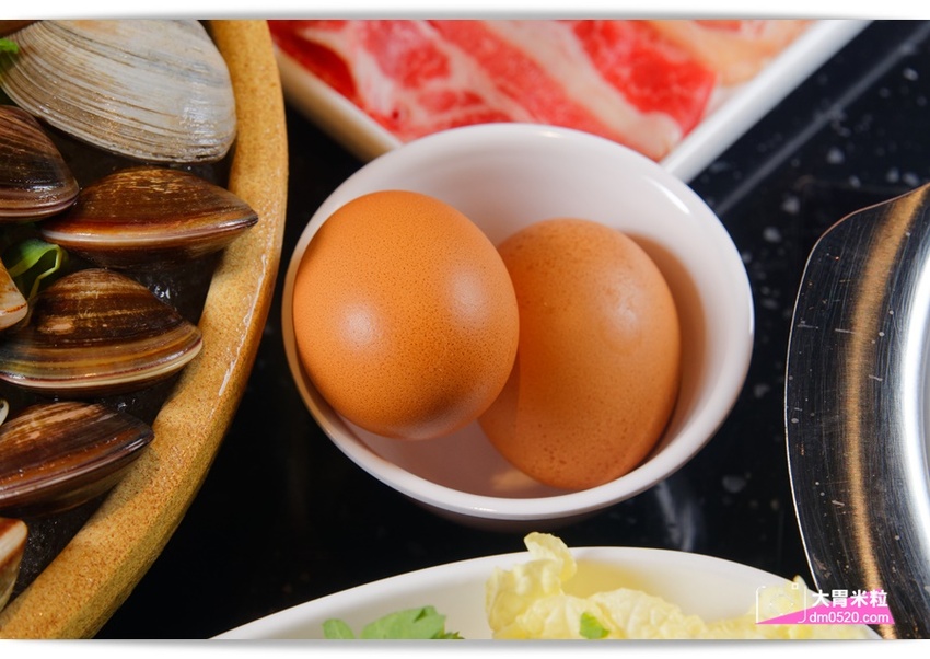 台北大直超猛海鮮火鍋！天鍋宴大直店3.0,招牌活體波士頓龍蝦有夠青,自助吧含汽水,甜點,卡比索冰淇淋吃到飽, - 大胃米粒 DAVID & MILLY