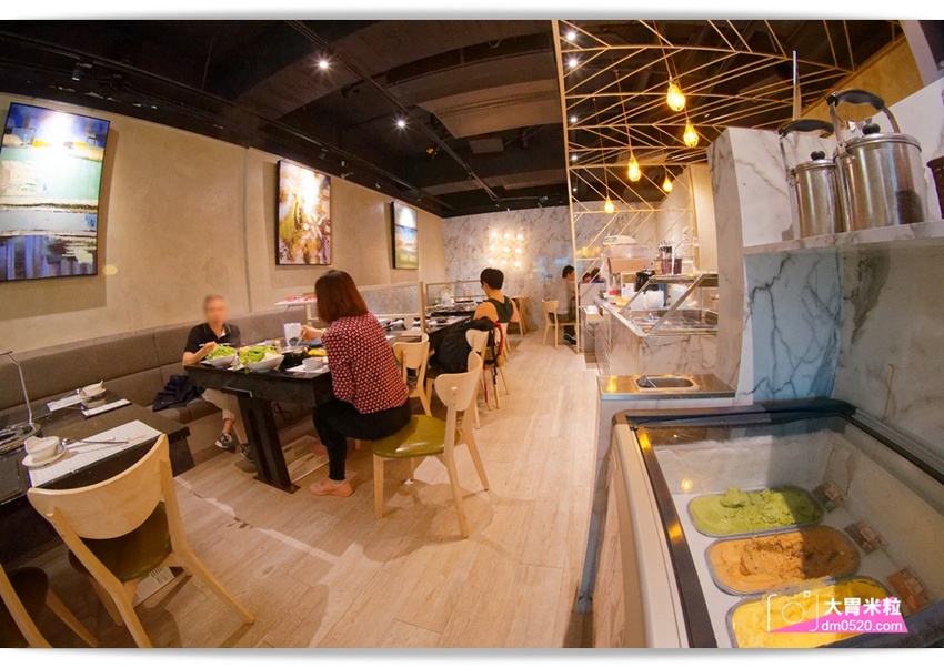 台北大直超猛海鮮火鍋！天鍋宴大直店3.0,招牌活體波士頓龍蝦有夠青,自助吧含汽水,甜點,卡比索冰淇淋吃到飽, - 大胃米粒 DAVID & MILLY